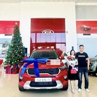 Hoạt động tư vấn và giao xe Kia tại Quảng Ninh 1