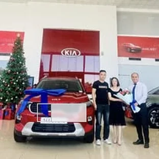 Hoạt động tư vấn và giao xe Kia tại Quảng Ninh 3